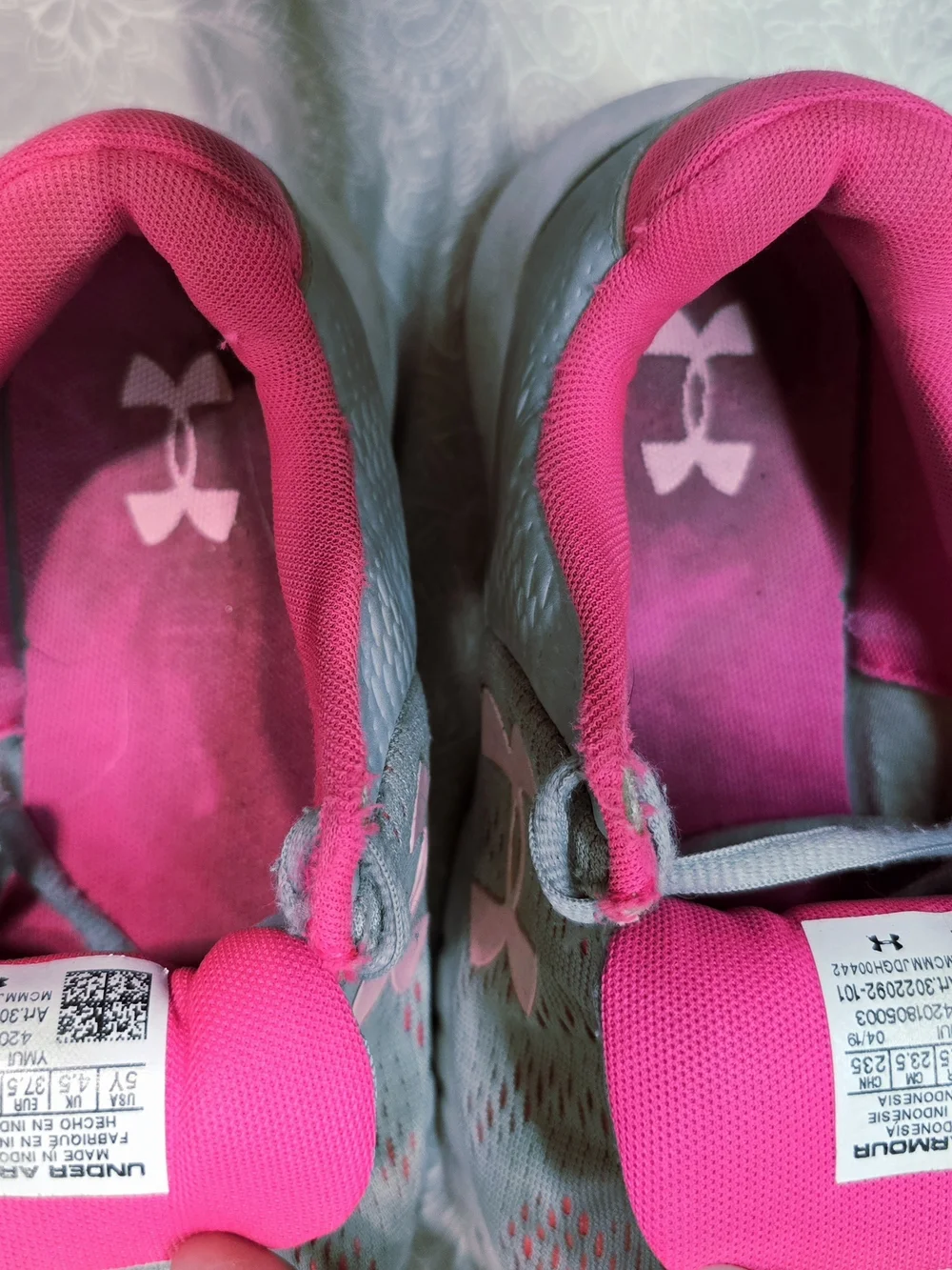 Under Armour UA Pursuit BP Running Shoes Gray Pink Women's 6.5 / Youth 5Y Micro